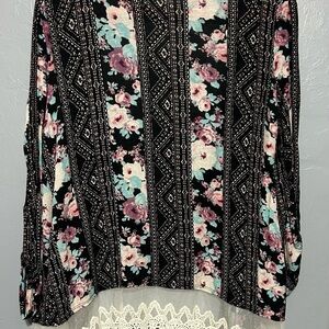 Floral Patterned Women's Top